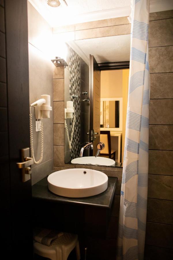 Fanari Hotel Esterno foto